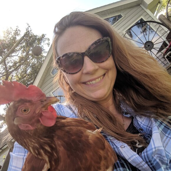 Meet your Posher, Suzanne - Picture 1 of 1